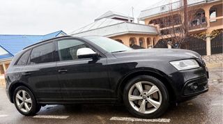 Audi SQ5 Competition 3.0 Tdi 326 cp