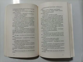 El cielo es azul, la tierra blanca: Una histori...