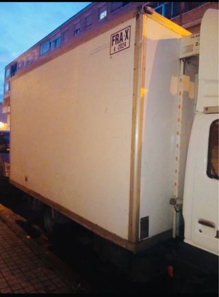 Nissan  Cabstar 2004