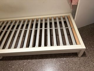 Cama individual Ikea blanca