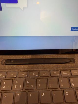 Microsoft Surface Pro 9 i5/16/256 (modelo 2038)