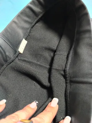 Lote Pantalones negros efecto piel tallas M y XL