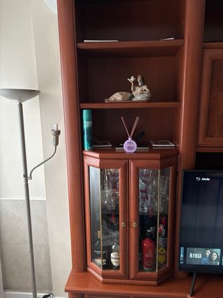 Mueble de salón de madera