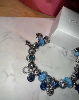 Pulsera Pandora muy nueva