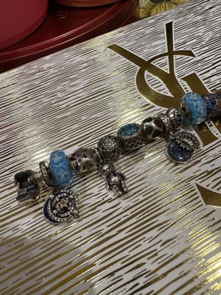 Pulsera Pandora muy nueva