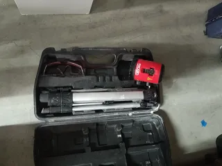 Nivel Láser Ridgid con Estuche y Trípode