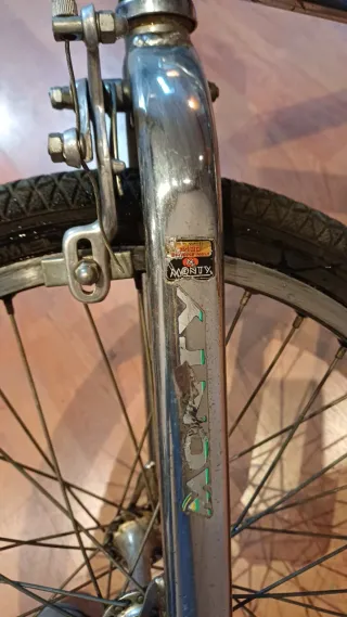 Bicicleta BMX Monty 112