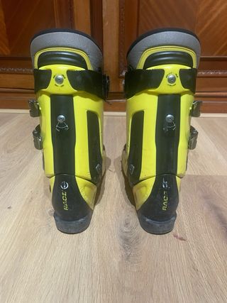 Botas de esquí Rossignol amarillas