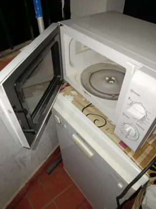 Microondas Bluesky Blanco