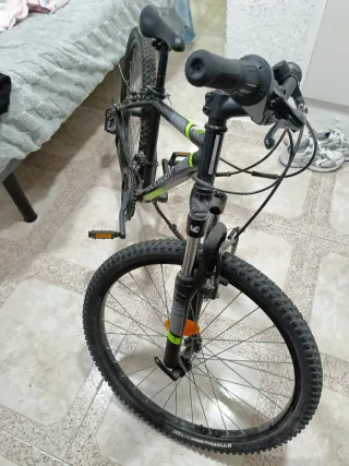 Bicicleta de montaña B'Twin Rockrider