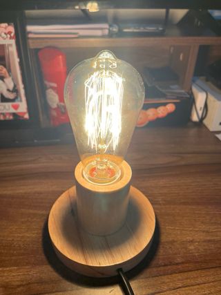 Lámpara de mesa madera y cristal