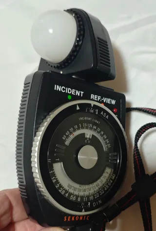 Fotómetro Sekonic L-418