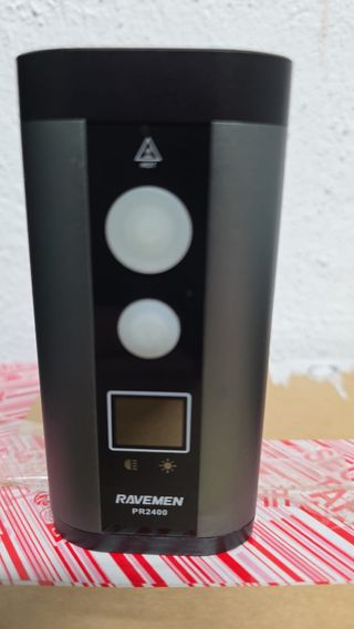 Luz Delantera Bicicleta Ravemen 2400