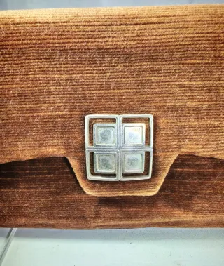 Pochette vintage in velluto marrone