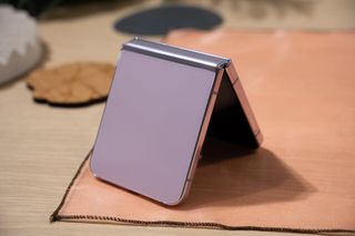 COMO NUEVO Samsung Z Flip 5