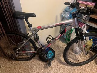 Bicicleta GT Avalanche 1.0