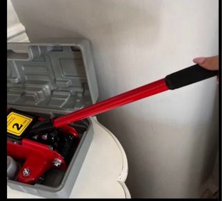 Cric sollevatore auto 2T con valigetta