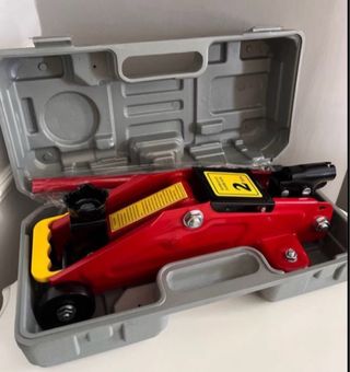 Cric sollevatore auto 2T con valigetta