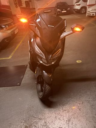 Honda Forza 300cc Maxiscooter Automática