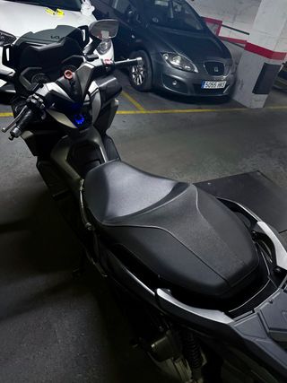 Honda Forza 300cc Maxiscooter Automática