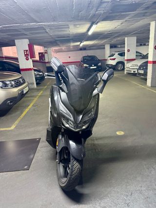 Honda Forza 300cc Maxiscooter Automática