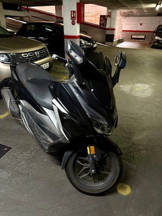 Honda Forza 300cc Maxiscooter Automática