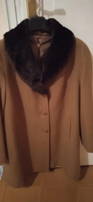 Chaquetón señora con cuello de pelo desmontable