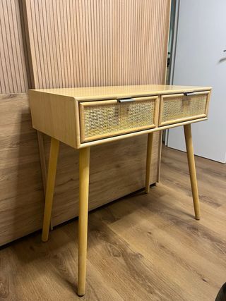 Mesa consola 2 cajón en madera y ratán