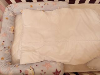 Lote protector cuna rulo, nórdico y almohada