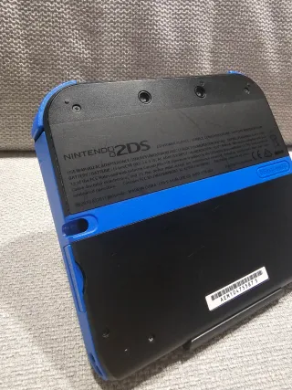 Nintendo 2DS Completo con caricatore