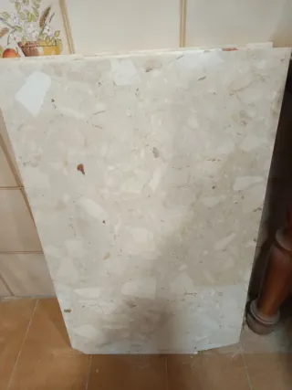 3 Piedras Mármol Blanco. 81 por 50