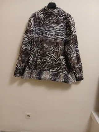 Chaqueta estampada cebra y leopardo