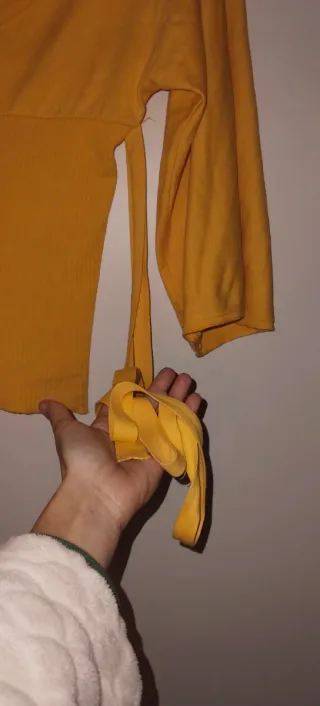 Top Zara punto canalé amarillo T.M