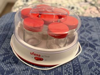 Yogurtera Ufesa Activa con 7 tarros