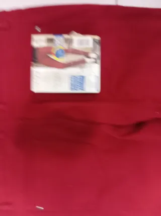 Pantalón vaquero rojo talla 38