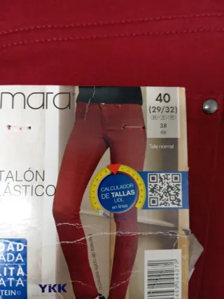 Pantalón vaquero rojo talla 38