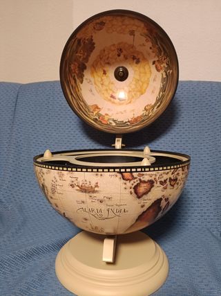 Maravilloso Mueble Bar Bola del Mundo Madera