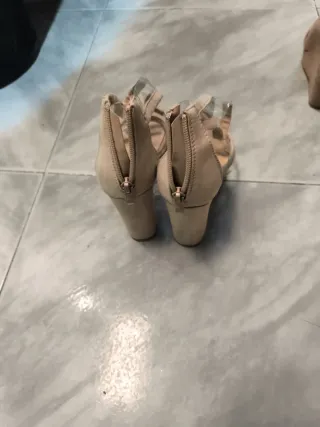 Sandalias de vestir para mujer color beige