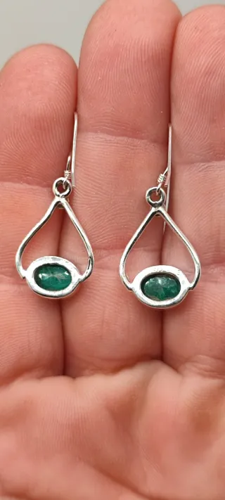 Pendientes de Plata y Esmeralda.