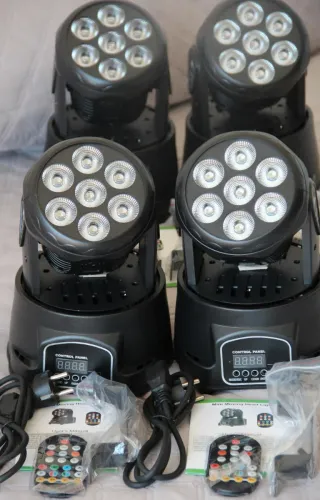 Fari LED RGBW testa mobile 105 w (4 pezzi)