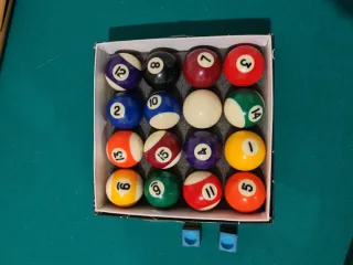 Mesa de billar completa con accesorios