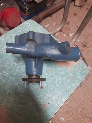 Bomba de agua Nissan Patrol nueva