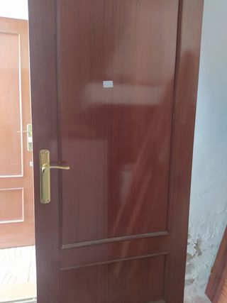 Puerta madera Sapely