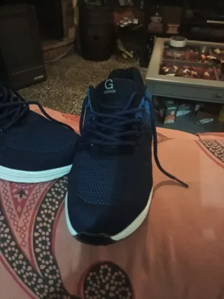 Zapatillas de seguridad negras y azules