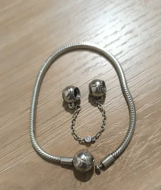 Pulsera Pandora con Cadena de Seguridad