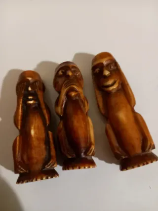 Tre statuine non vedo, non sento, non parlo