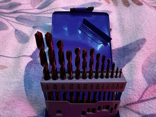 Estuche 13 brocas para metal