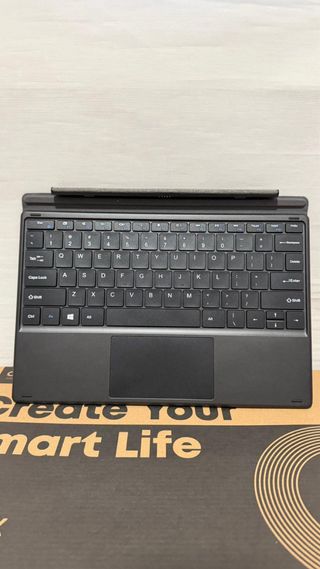 Tablet Chuwi Ubook X