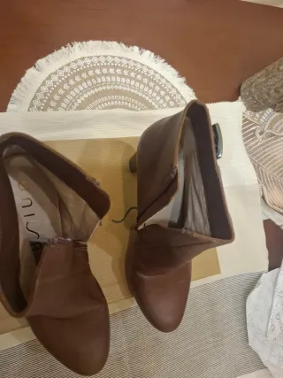 Botines de piel marrones para mujer