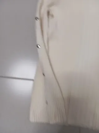 Jersey cuello alto botones talla G